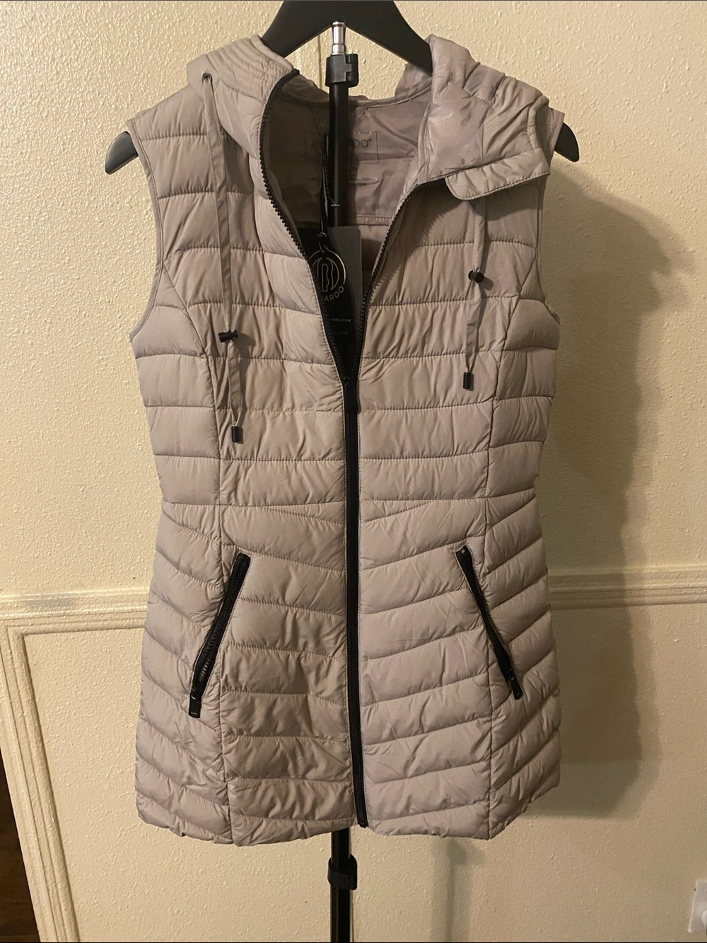 Lightweight Quilted Hooded Vest - Taupe